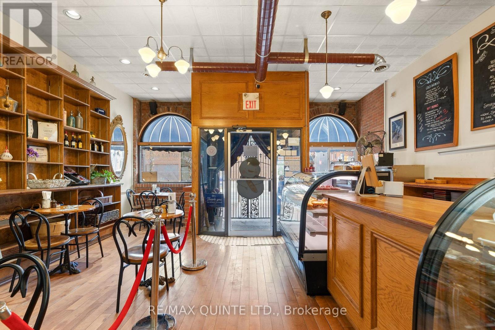 304 Front Street, Belleville, Ontario  K8N 2Z8 - Photo 4 - X12574074