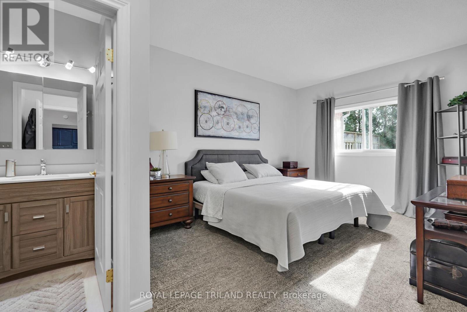 121 - 2025 Meadowgate Boulevard, London South, Ontario  N6M 1K9 - Photo 9 - X12574072