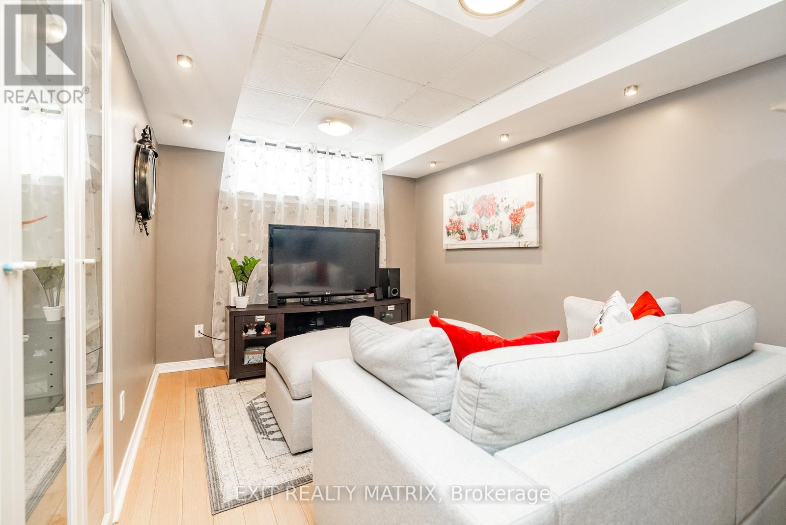 125 Whalings Circle N, Ottawa, Ontario  K2S 1S4 - Photo 36 - X12574068