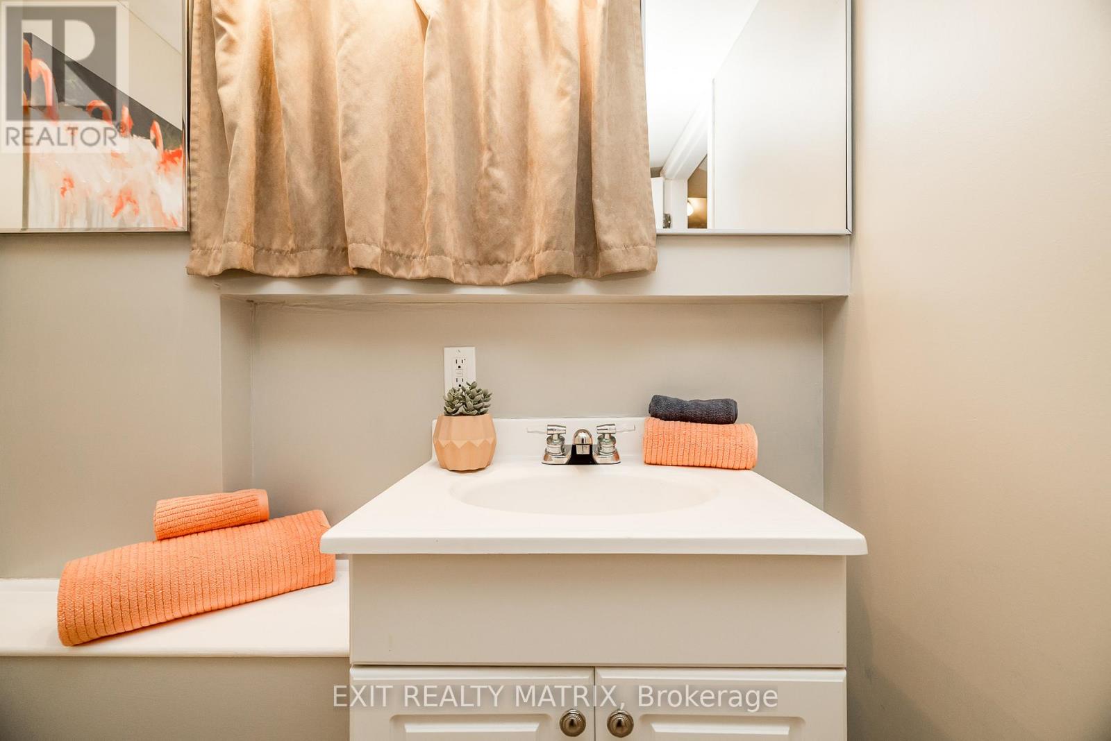 125 Whalings Circle N, Ottawa, Ontario  K2S 1S4 - Photo 40 - X12574068