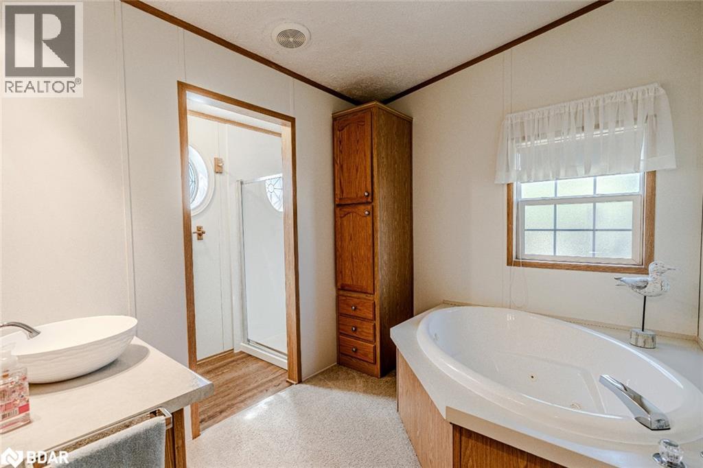 4100 Wesley Street, Severn, Ontario  L3V 0V4 - Photo 7 - 40753516