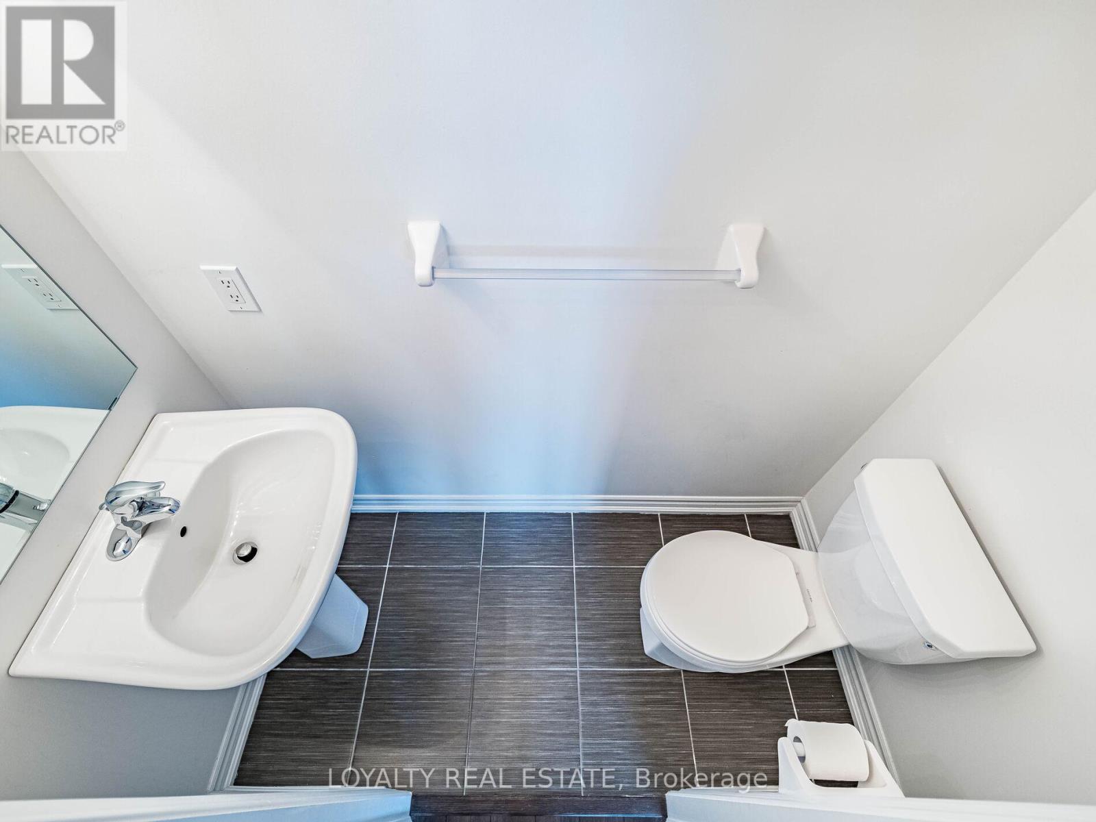 413 - 70 Halliford Place, Brampton, Ontario  L6P 0N5 - Photo 10 - W12509822