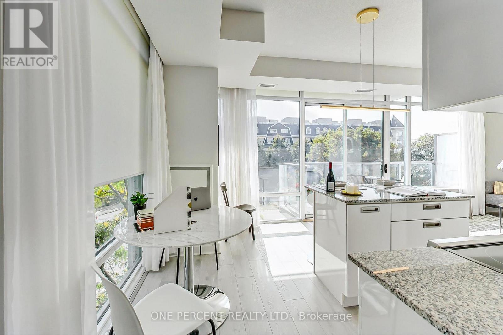 314 - 90 Stadium Road, Toronto, Ontario  M5V 3W5 - Photo 4 - C12574070