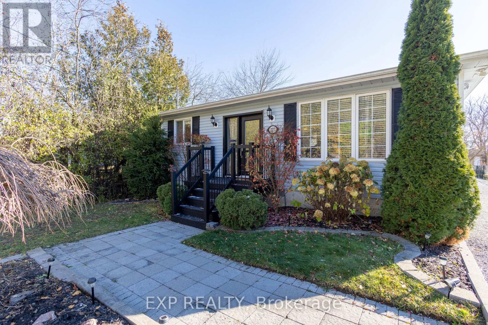 277 Boyers Road, Georgina, Ontario  L4P 3C8 - Photo 2 - N12574078