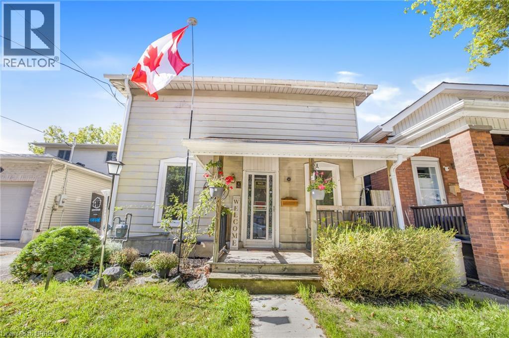 9 SUPERIOR Street, Brantford, Ontario