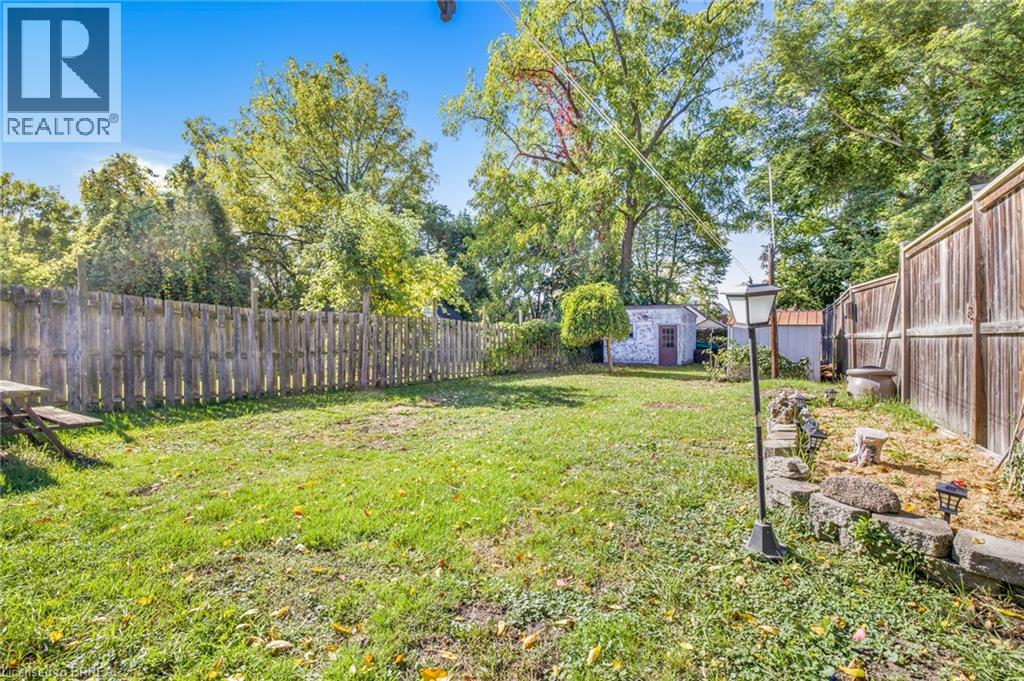 9 Superior Street, Brantford, Ontario  N3S 2J9 - Photo 16 - 40789297