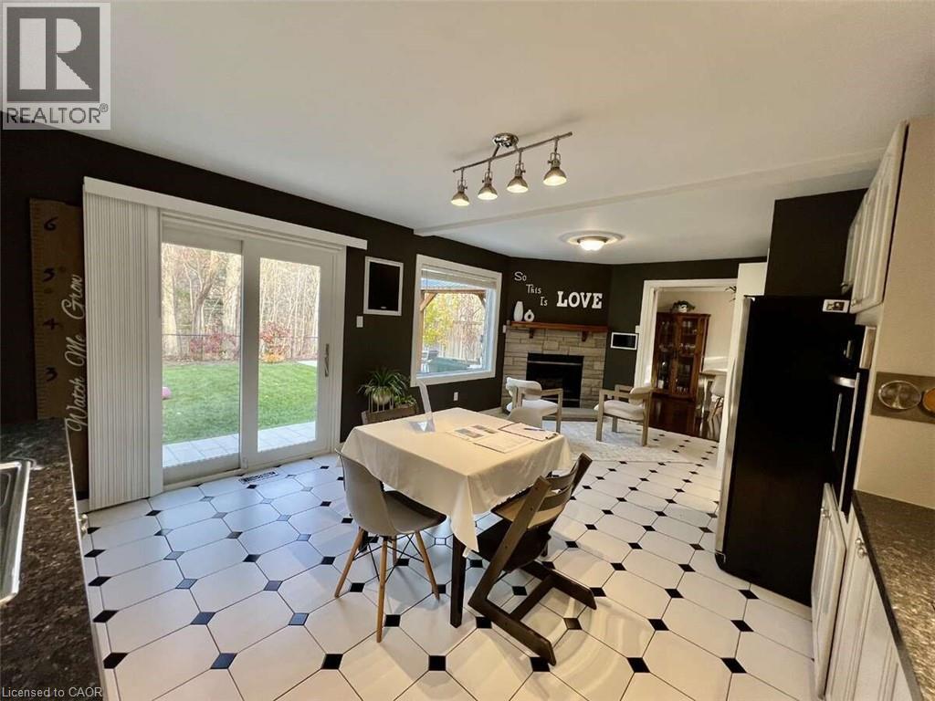 1257 Mccraney Street E, Oakville, Ontario  L6H 3A3 - Photo 18 - 40780578