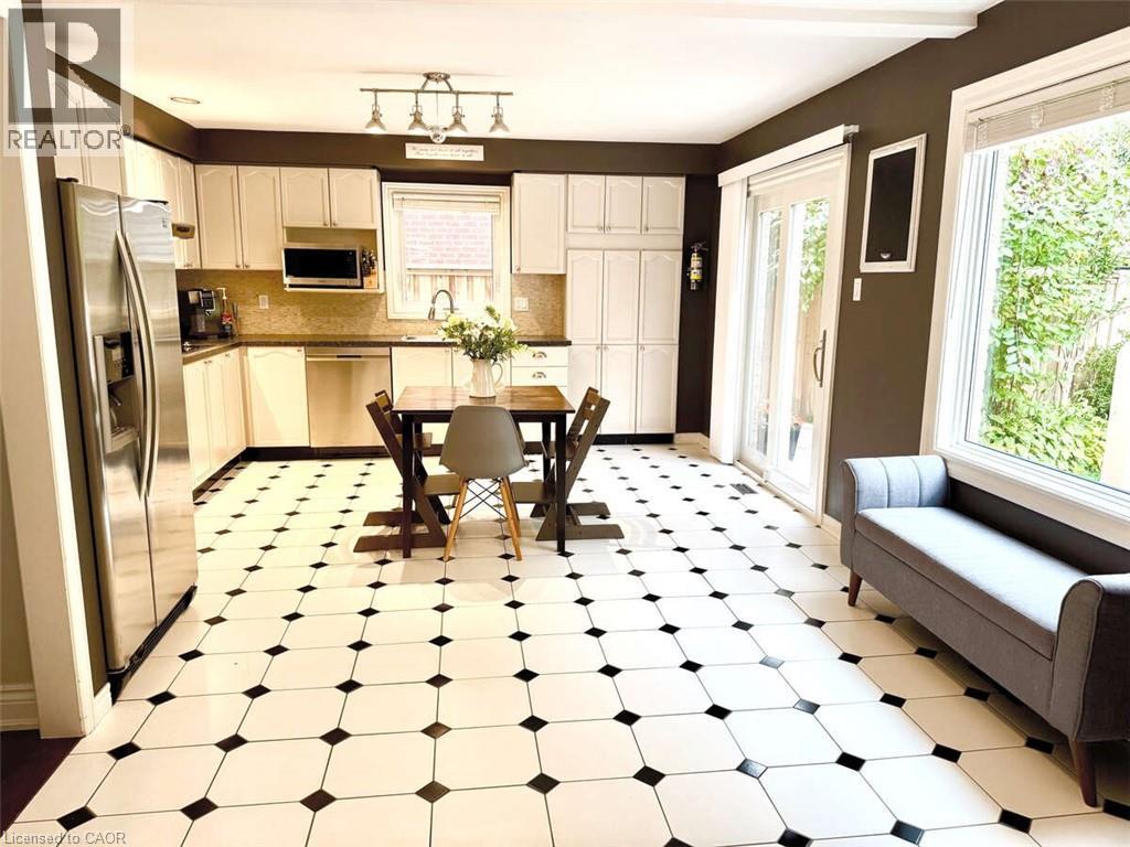 1257 Mccraney Street E, Oakville, Ontario  L6H 3A3 - Photo 16 - 40780578