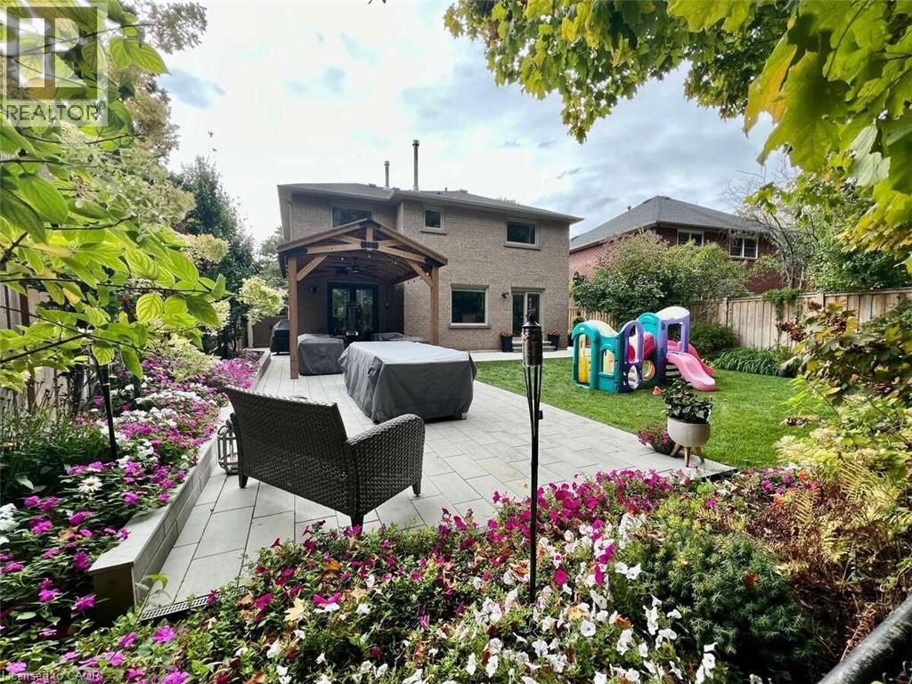 1257 Mccraney Street E, Oakville, Ontario  L6H 3A3 - Photo 5 - 40780578