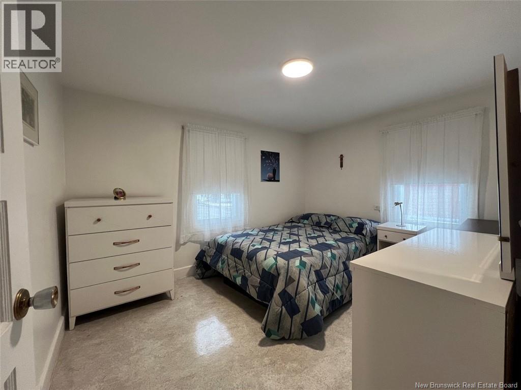 54 Martin Street, Edmundston, New Brunswick  E3V 4E2 - Photo 12 - NB130460