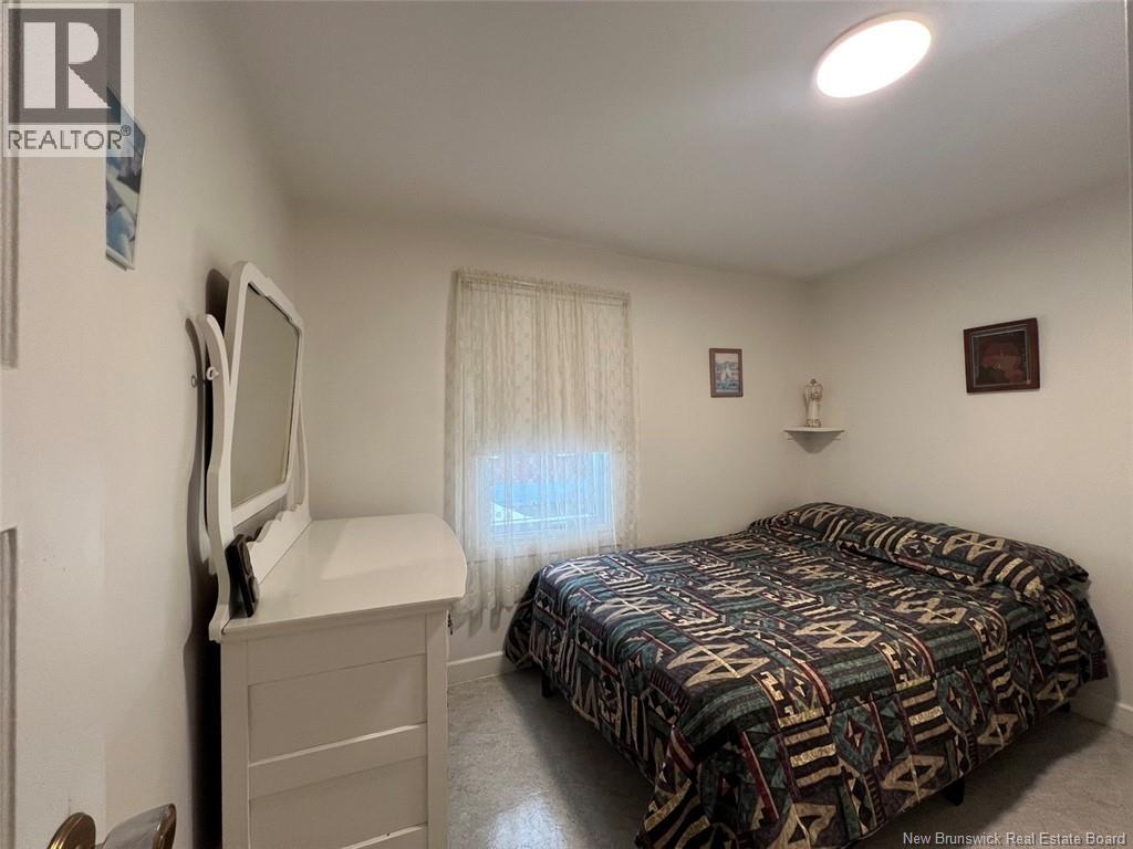 54 Martin Street, Edmundston, New Brunswick  E3V 4E2 - Photo 13 - NB130460