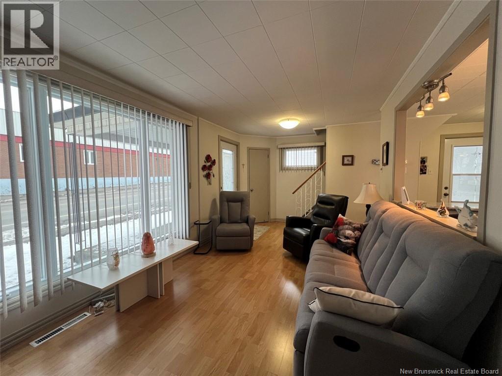 54 Martin Street, Edmundston, New Brunswick  E3V 4E2 - Photo 6 - NB130460