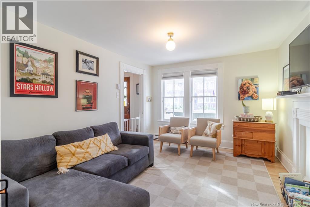 363 Charlotte Street, Fredericton, New Brunswick E3B 1L6 - Photo 3 - NB130453