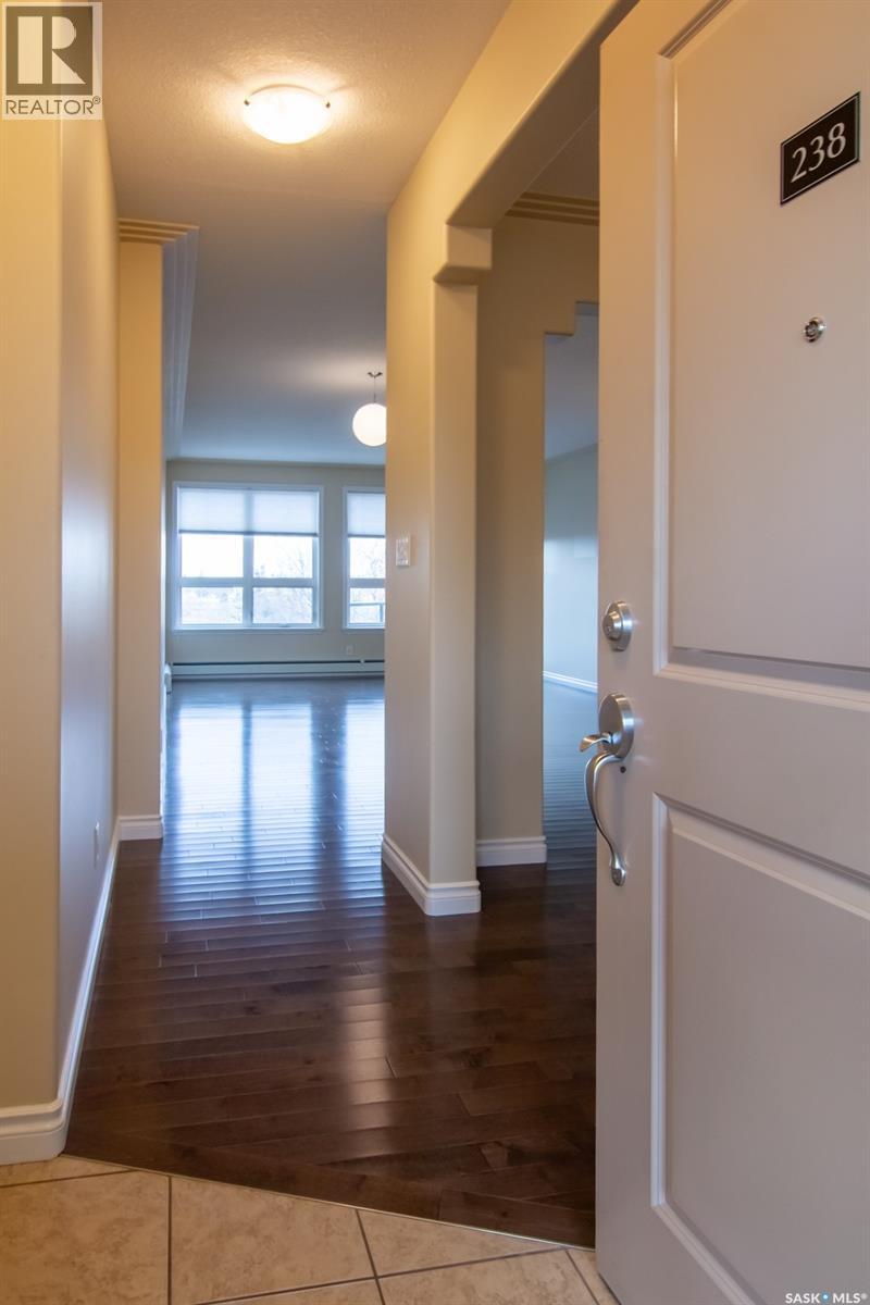 238 623 Saskatchewan Crescent W, Saskatoon, Saskatchewan  S7M 0A5 - Photo 2 - SK024652