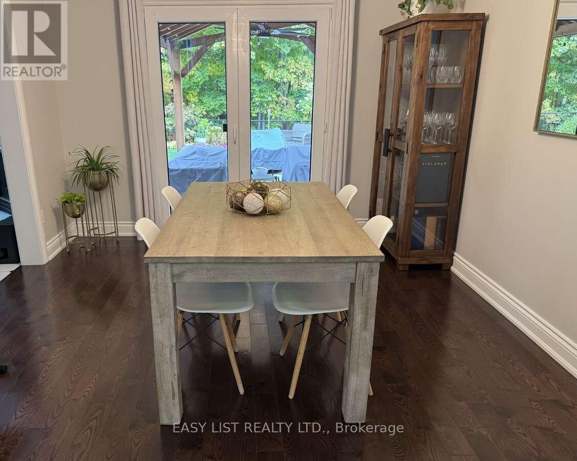 1257 Mccraney Street E, Oakville, Ontario  L6H 3A3 - Photo 12 - W12481720