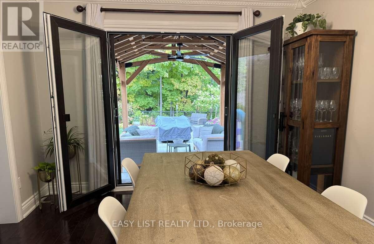 1257 Mccraney Street E, Oakville, Ontario  L6H 3A3 - Photo 13 - W12481720