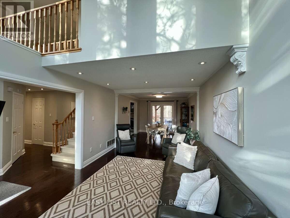 1257 Mccraney Street E, Oakville, Ontario  L6H 3A3 - Photo 7 - W12481720