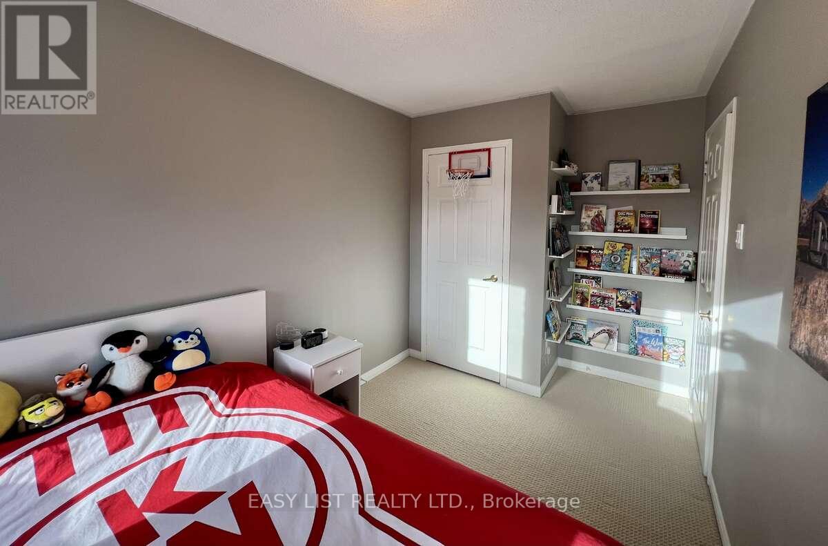 1257 Mccraney Street E, Oakville, Ontario  L6H 3A3 - Photo 37 - W12481720