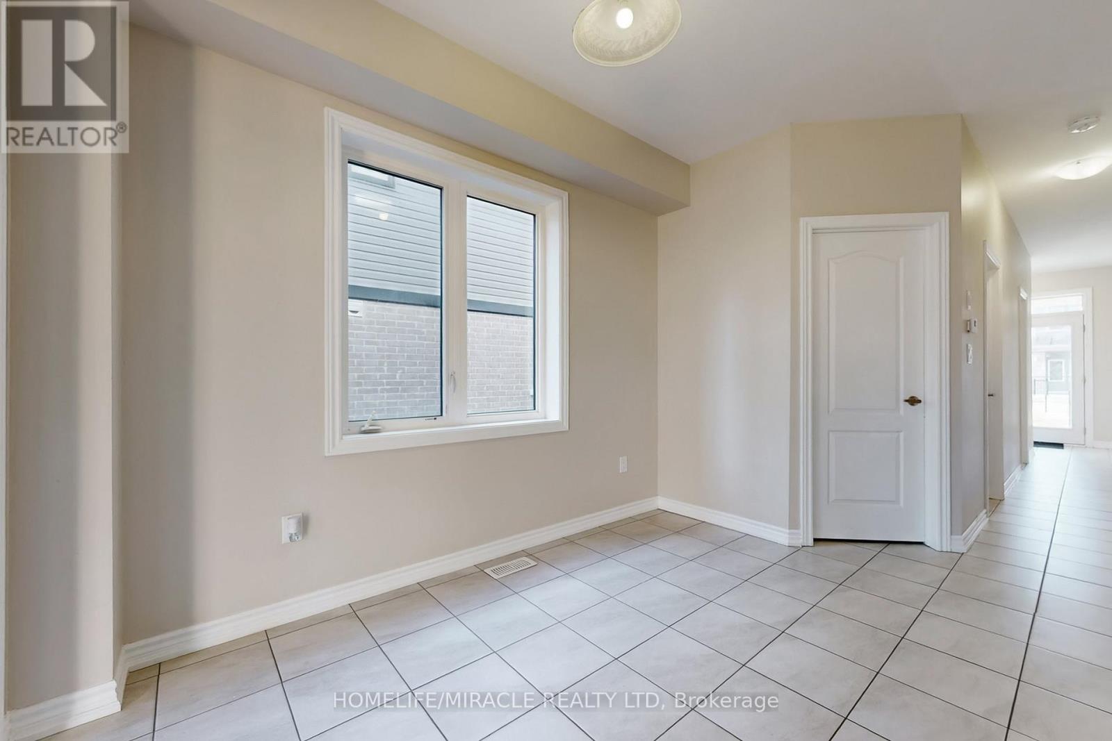 54 Lise Lane, Haldimand, Ontario  N3W 0E8 - Photo 12 - X12574082