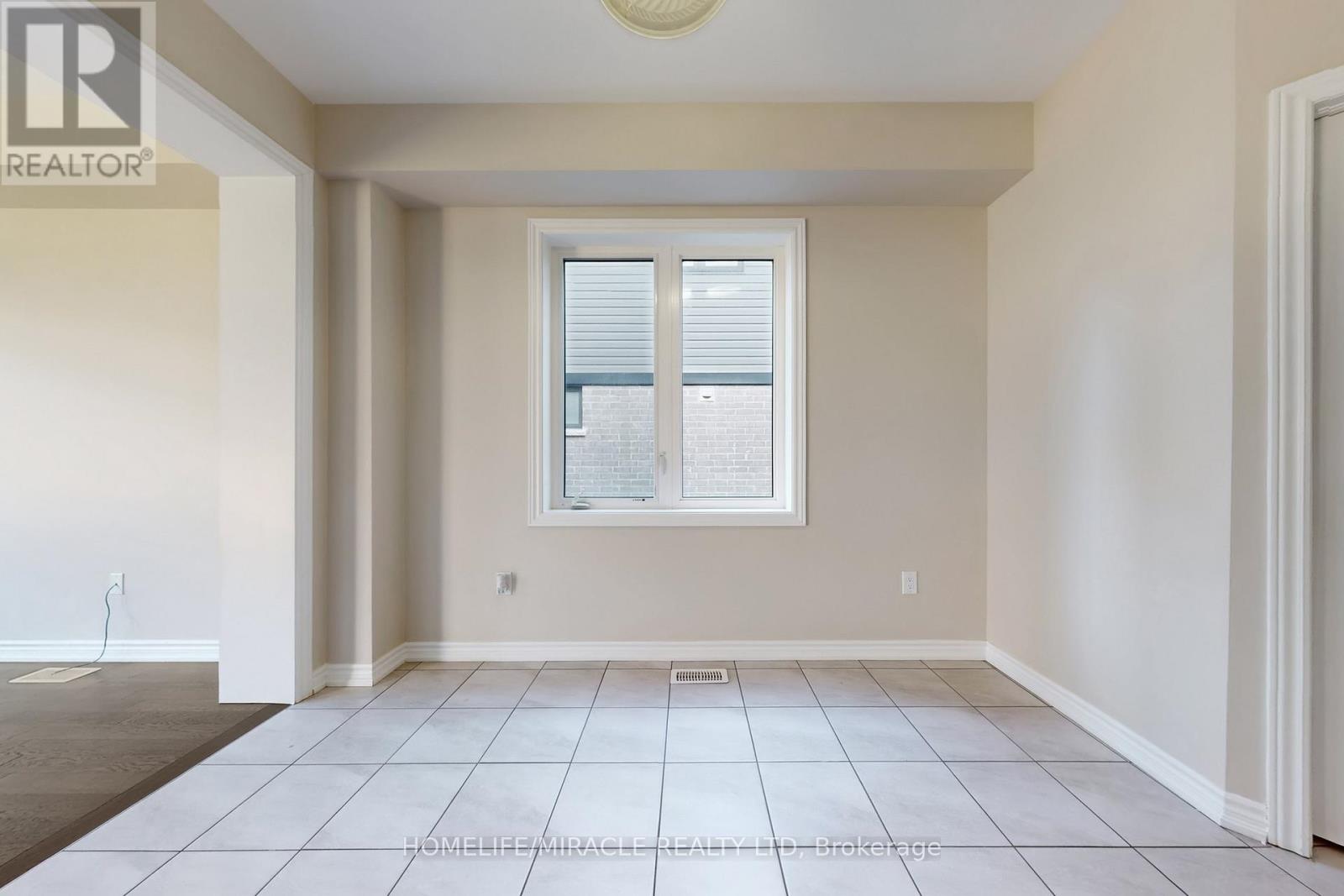 54 Lise Lane, Haldimand, Ontario  N3W 0E8 - Photo 13 - X12574082