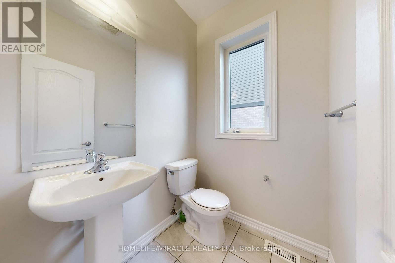 54 Lise Lane, Haldimand, Ontario  N3W 0E8 - Photo 15 - X12574082