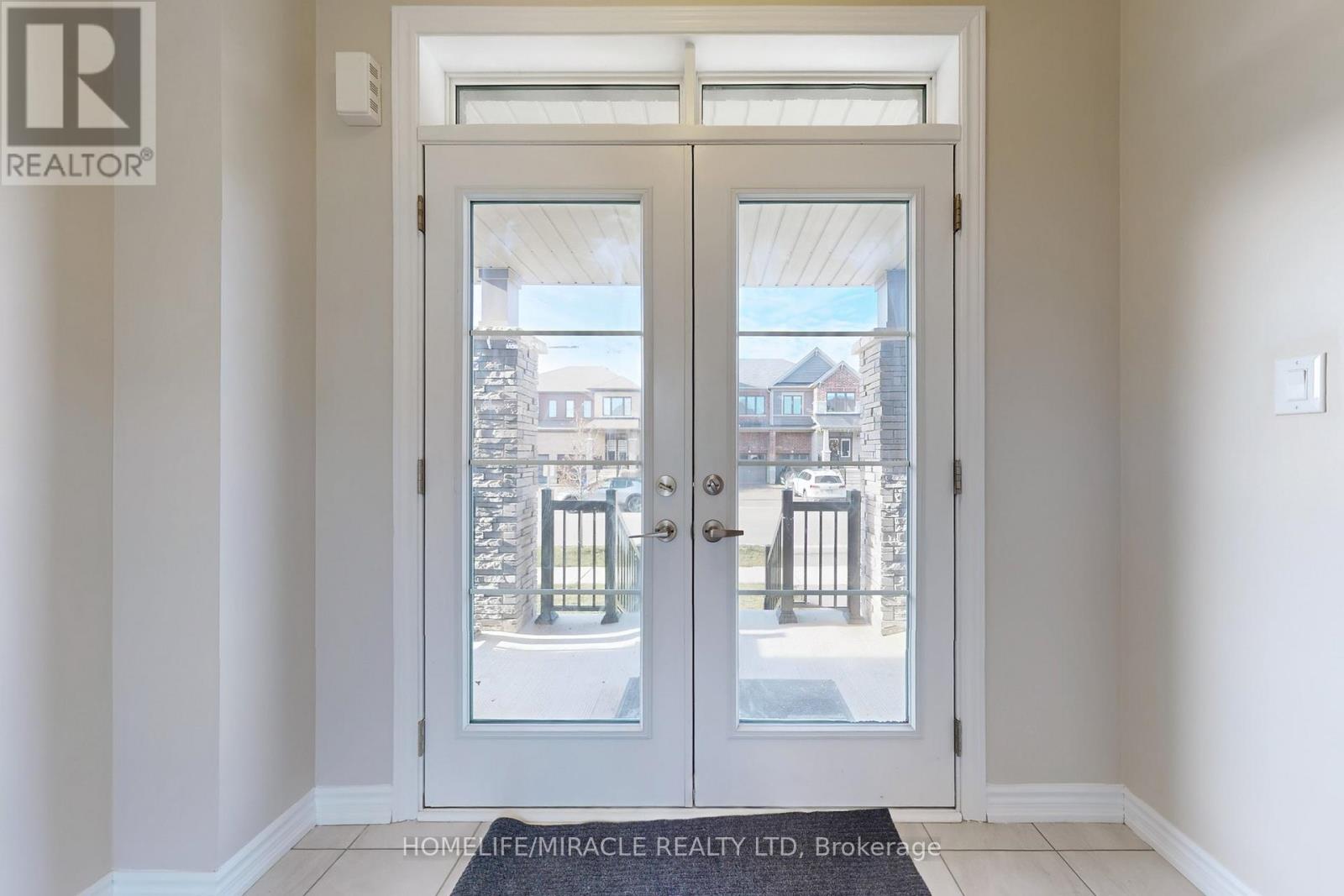 54 Lise Lane, Haldimand, Ontario  N3W 0E8 - Photo 4 - X12574082