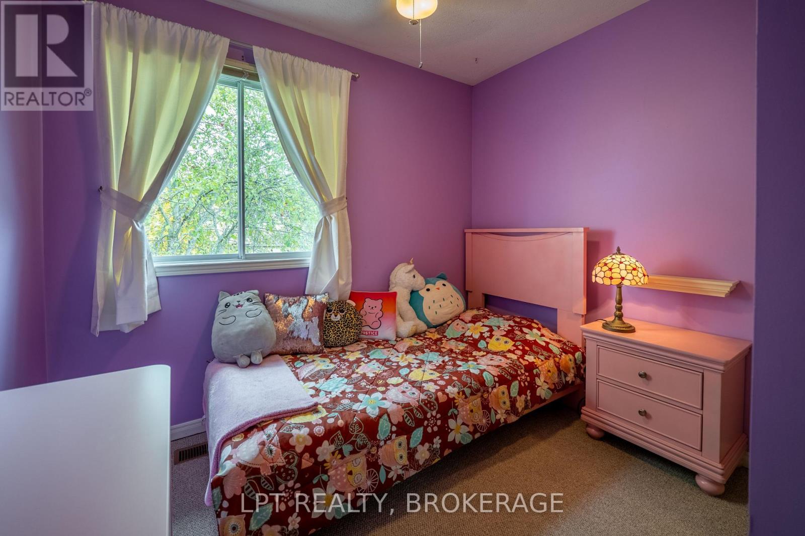 697 Macdonald Drive, Gananoque, Ontario K7G 3C4 - Photo 14 - X12574134