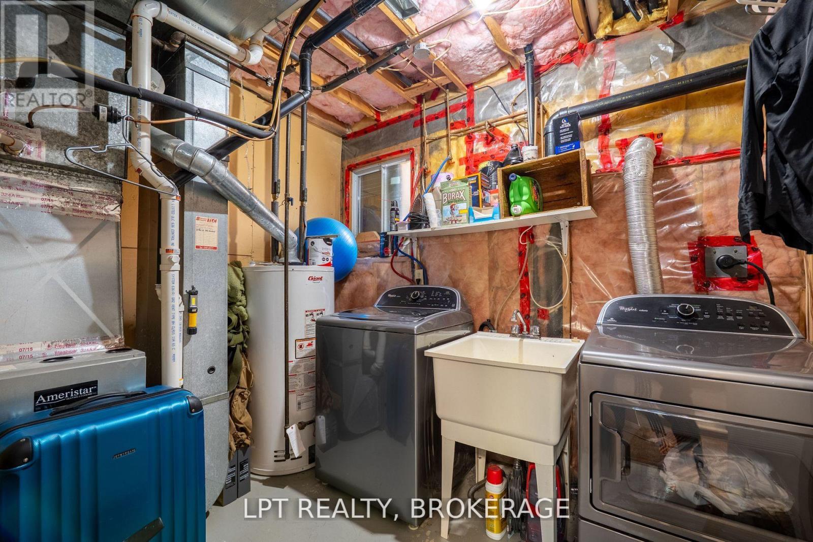 697 Macdonald Drive, Gananoque, Ontario K7G 3C4 - Photo 24 - X12574134