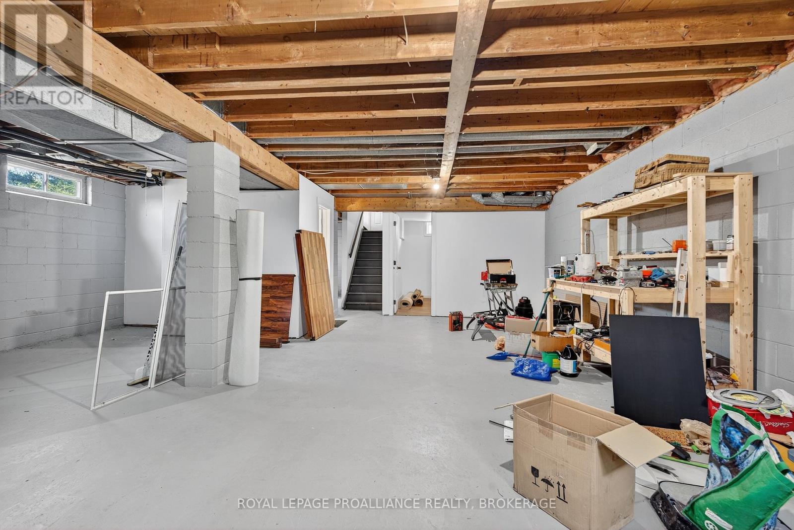 35 Mulcaster Street, Kingston, Ontario  K7M 2V6 - Photo 23 - X12574142