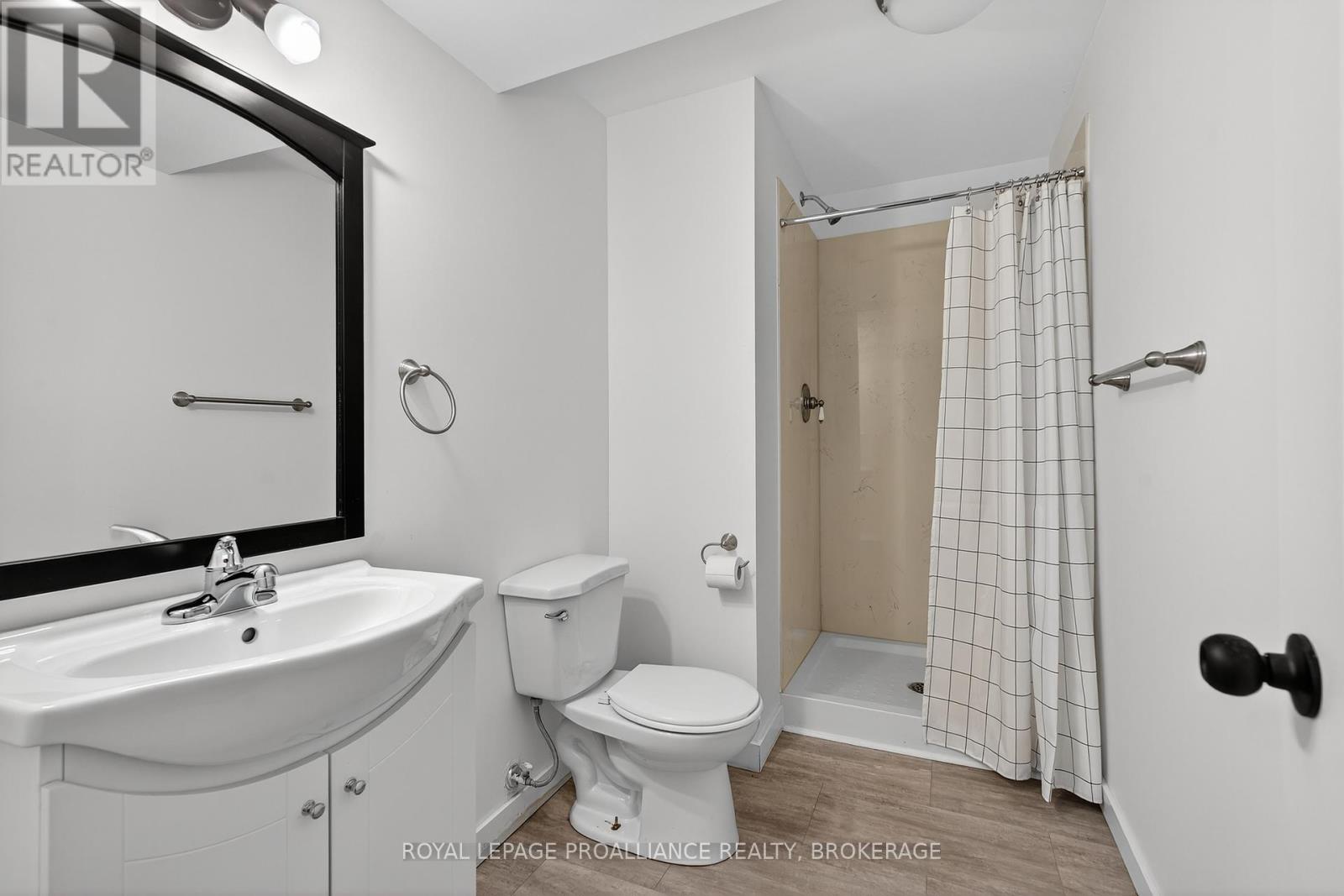 35 Mulcaster Street, Kingston, Ontario  K7M 2V6 - Photo 26 - X12574142