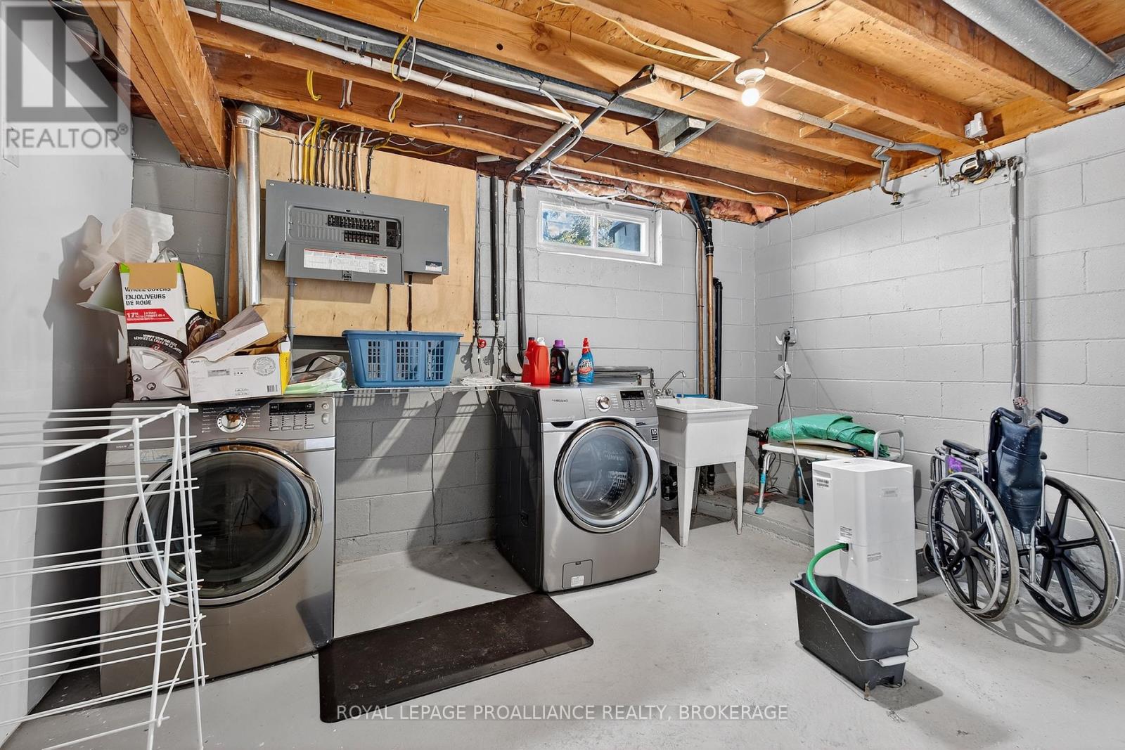 35 Mulcaster Street, Kingston, Ontario  K7M 2V6 - Photo 27 - X12574142