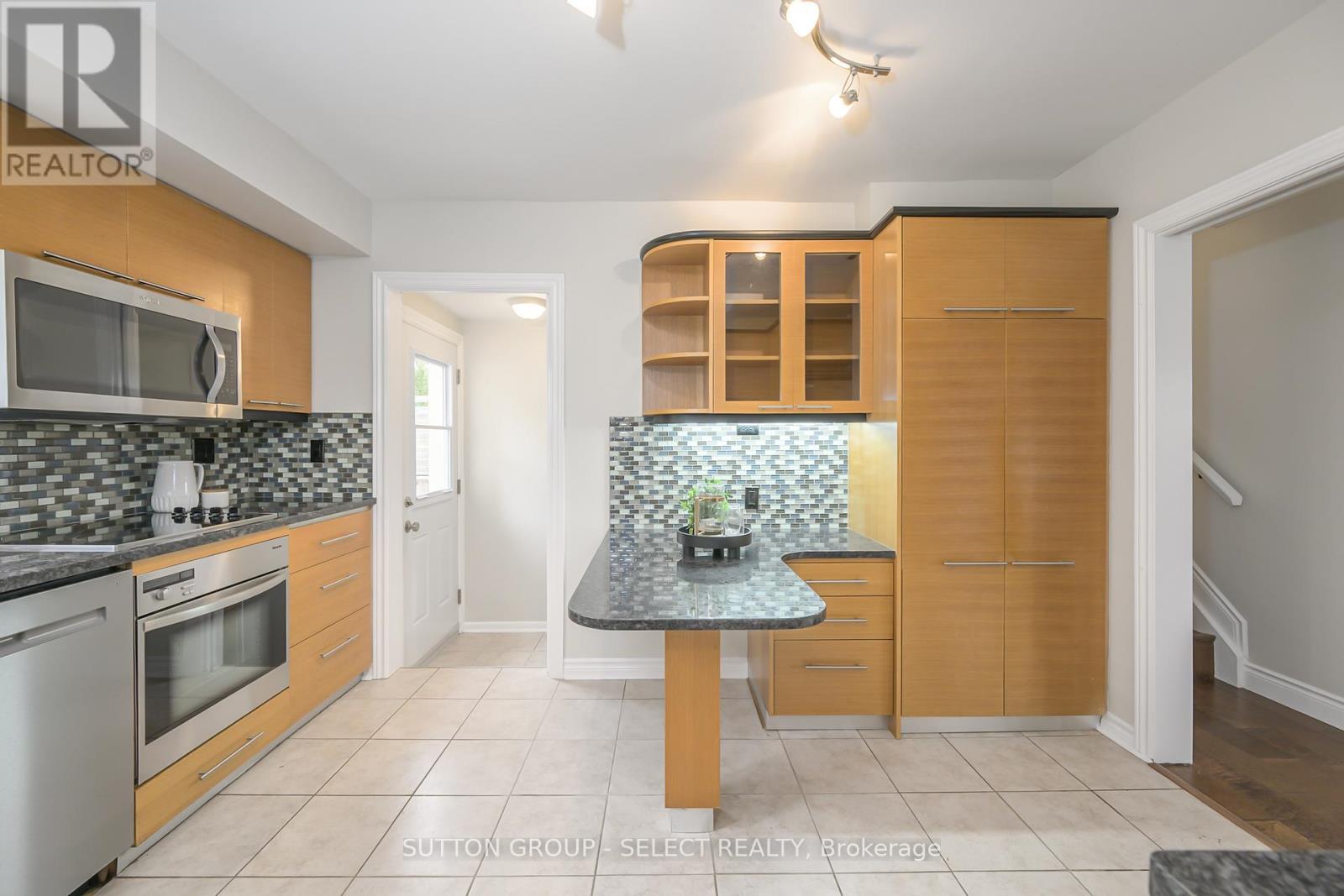 643 Dunboyne Crescent, London North, Ontario  N5X 1Y1 - Photo 12 - X12574148