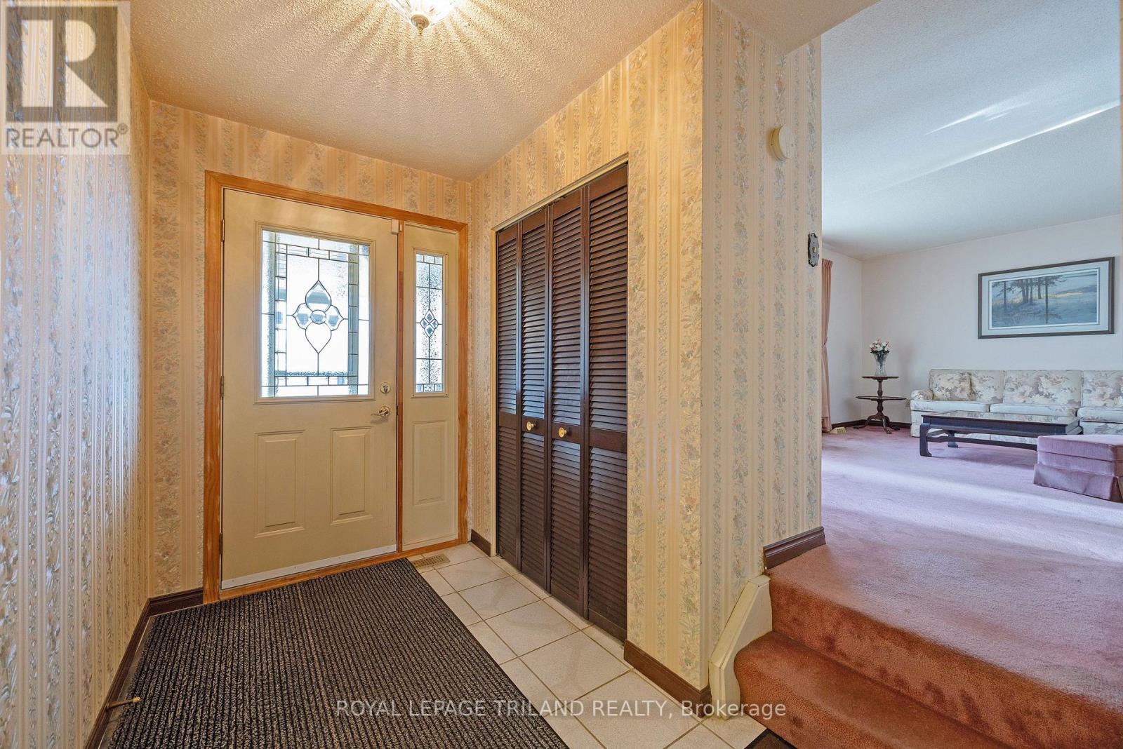 172 Concord Road, London North, Ontario  N6G 3H8 - Photo 5 - X12574180