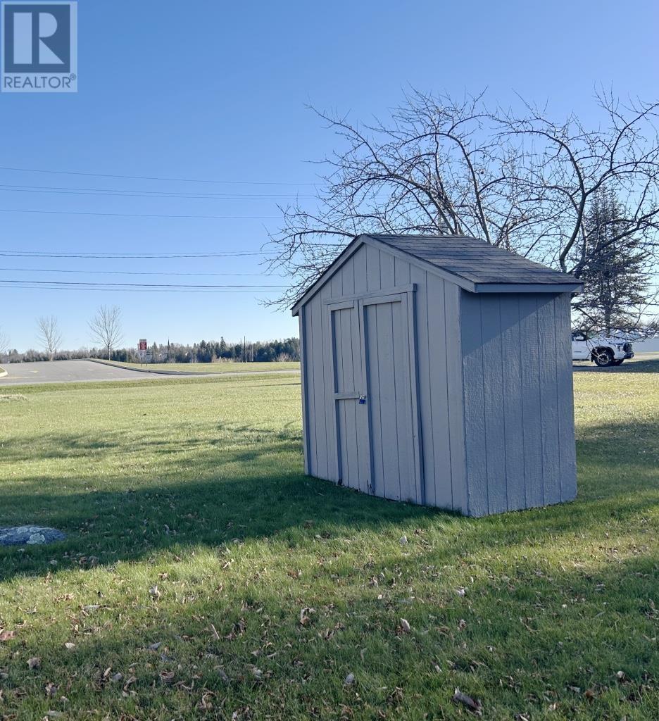 1007 Sunset Drive, Fort Frances, Ontario  P9A 2T5 - Photo 27 - TB253491