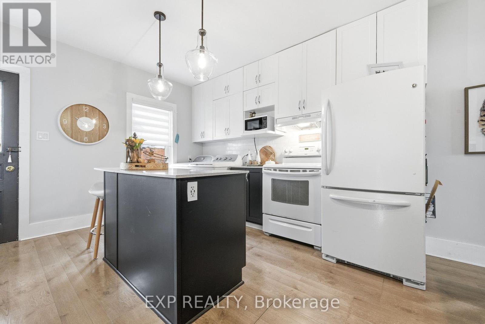 162 Hincks Avenue W, Renfrew, Ontario  K7V 3S9 - Photo 12 - X12574184