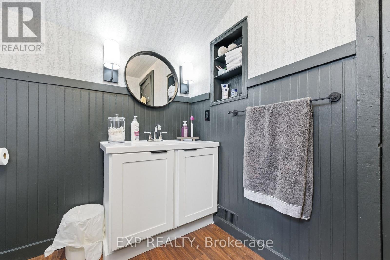 162 Hincks Avenue W, Renfrew, Ontario  K7V 3S9 - Photo 32 - X12574184