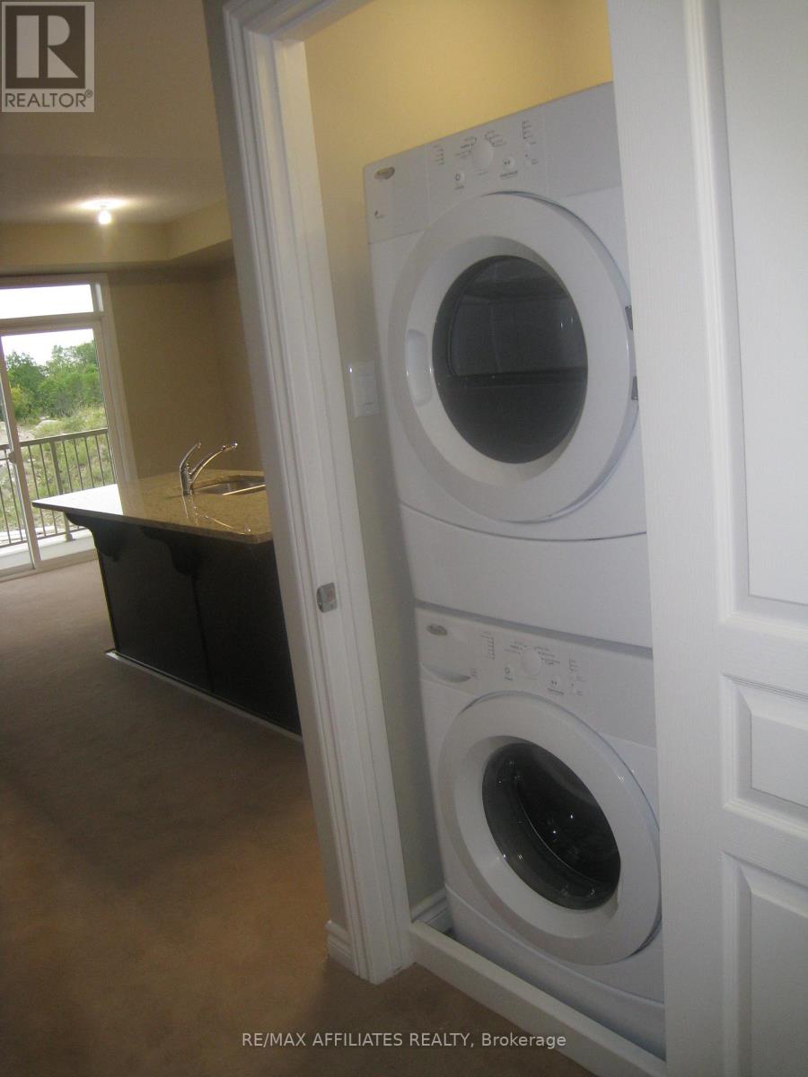 4 - 170 Hornchurch Lane, Ottawa, Ontario  K2J 2T3 - Photo 13 - X12574152