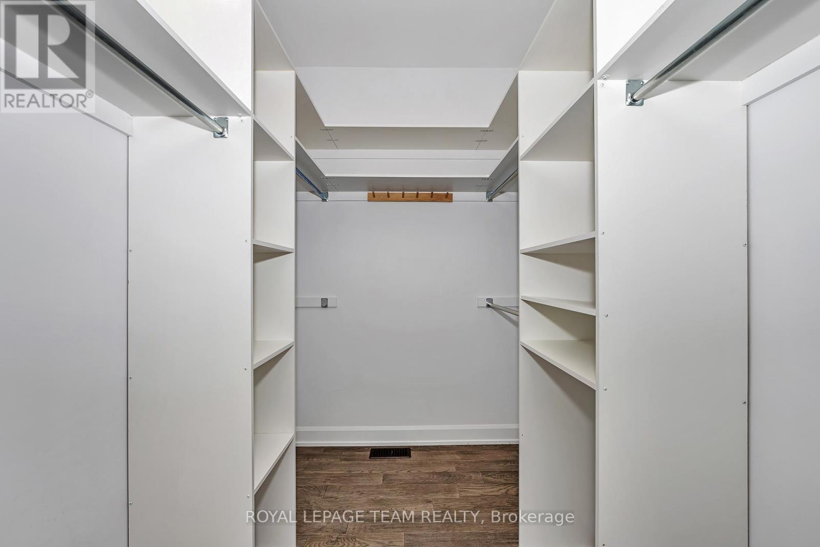 2500 Kearns Way, Ottawa, Ontario  K4P 1R9 - Photo 28 - X12574158