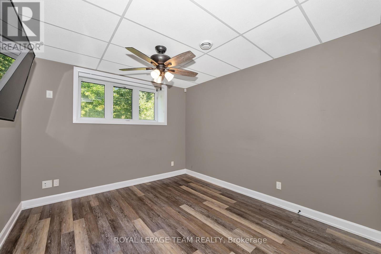 2500 Kearns Way, Ottawa, Ontario  K4P 1R9 - Photo 37 - X12574158