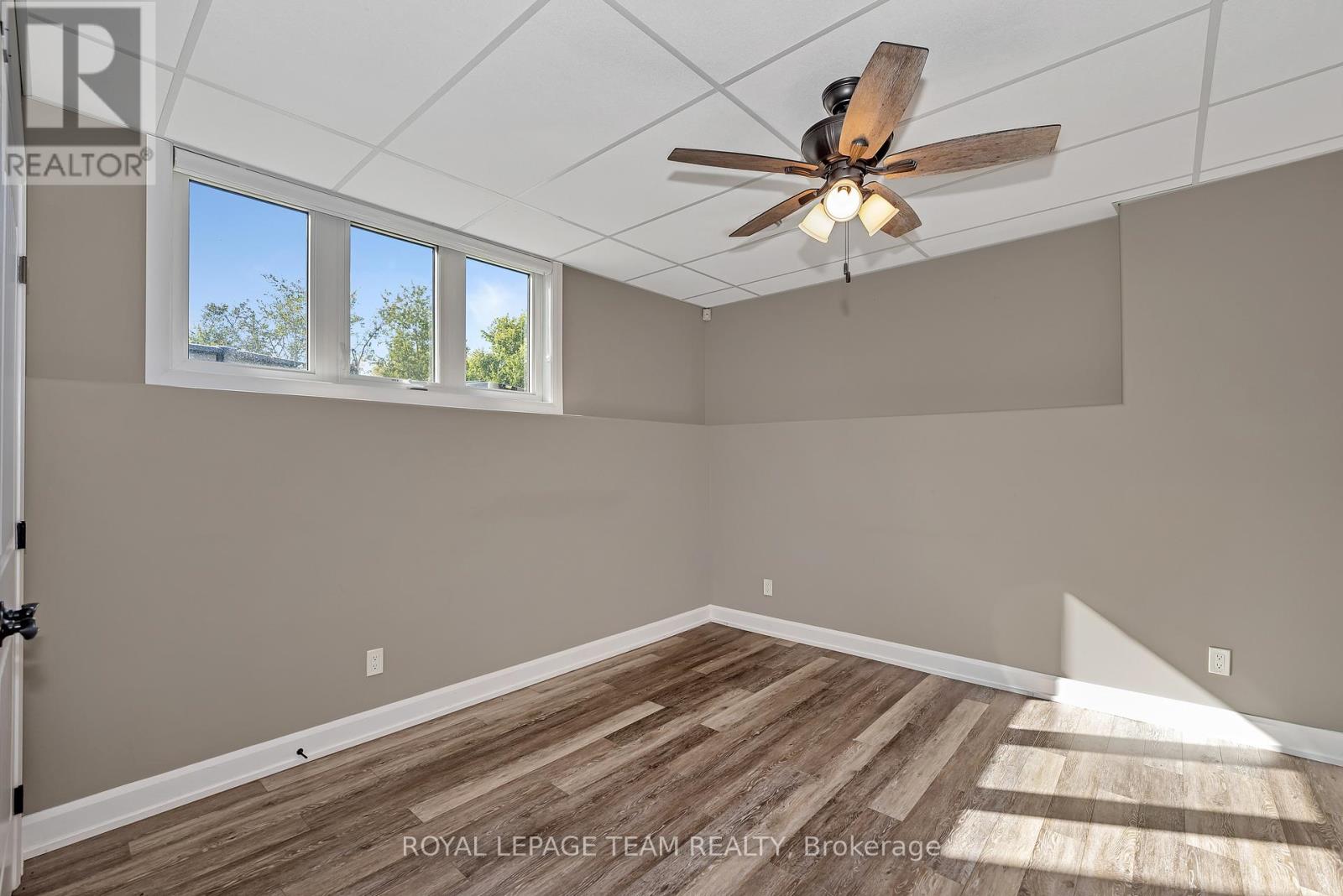 2500 Kearns Way, Ottawa, Ontario  K4P 1R9 - Photo 39 - X12574158