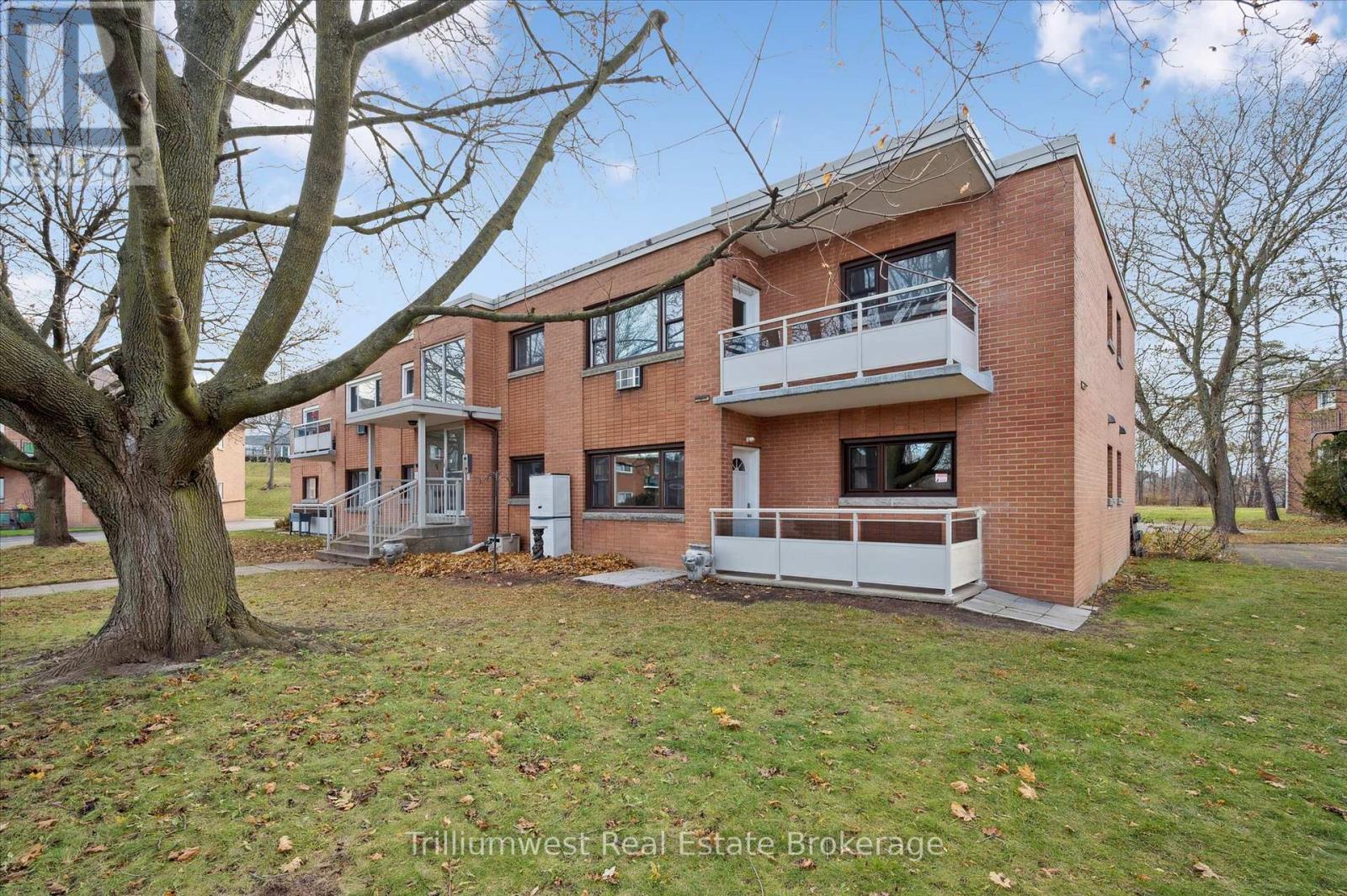 2 - 1 SUNNYLEA CRESCENT, Guelph, Ontario