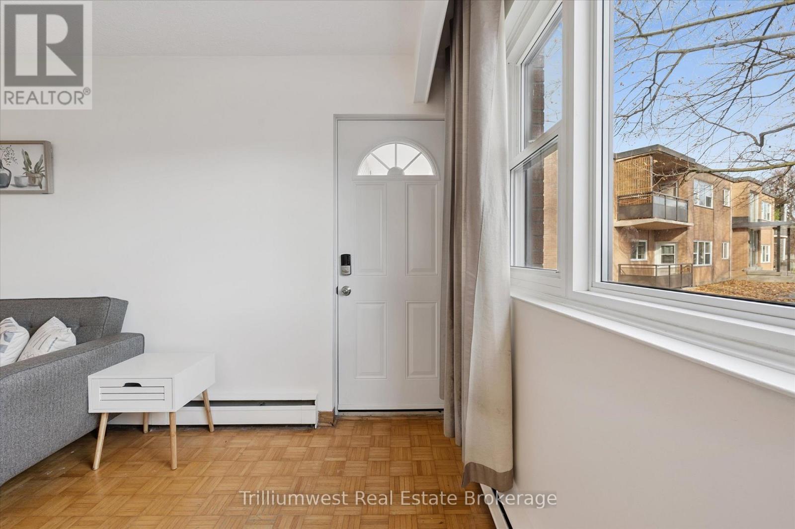 2 - 1 Sunnylea Crescent, Guelph, Ontario N1E 1W1 - Photo 15 - X12574102