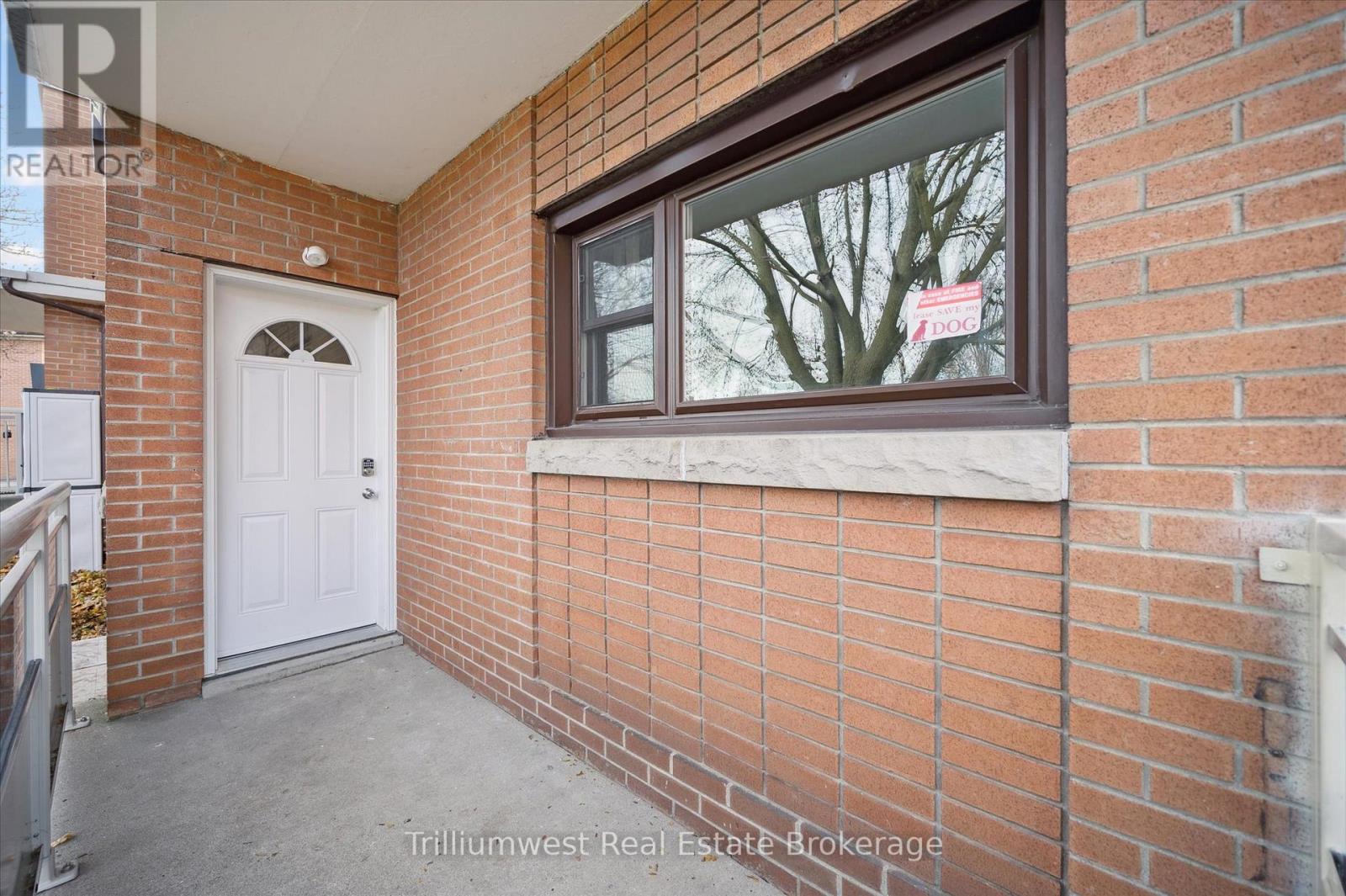 2 - 1 Sunnylea Crescent, Guelph, Ontario N1E 1W1 - Photo 16 - X12574102