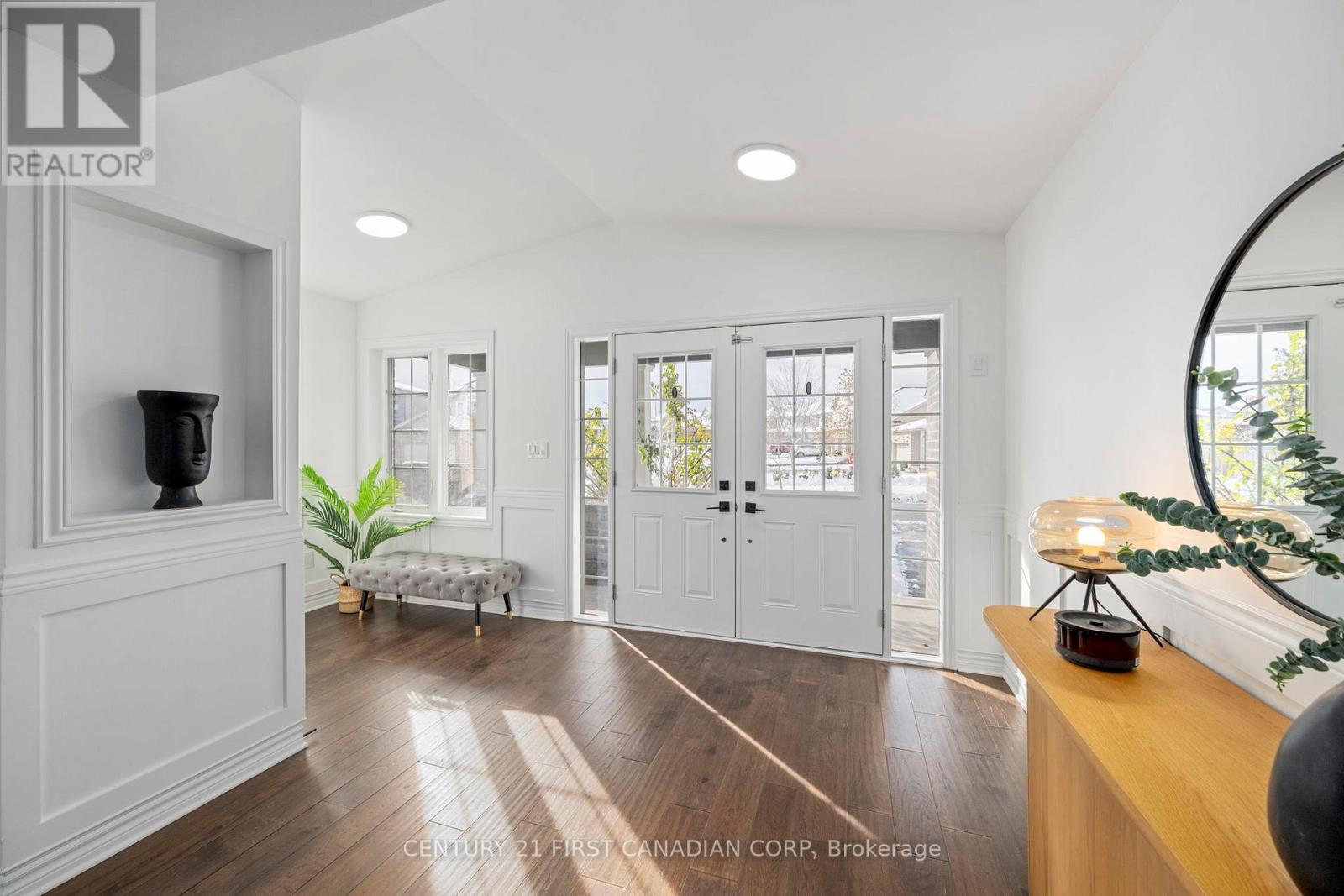 1942 Wateroak Drive, London North, Ontario  N6G 0M7 - Photo 2 - X12574182