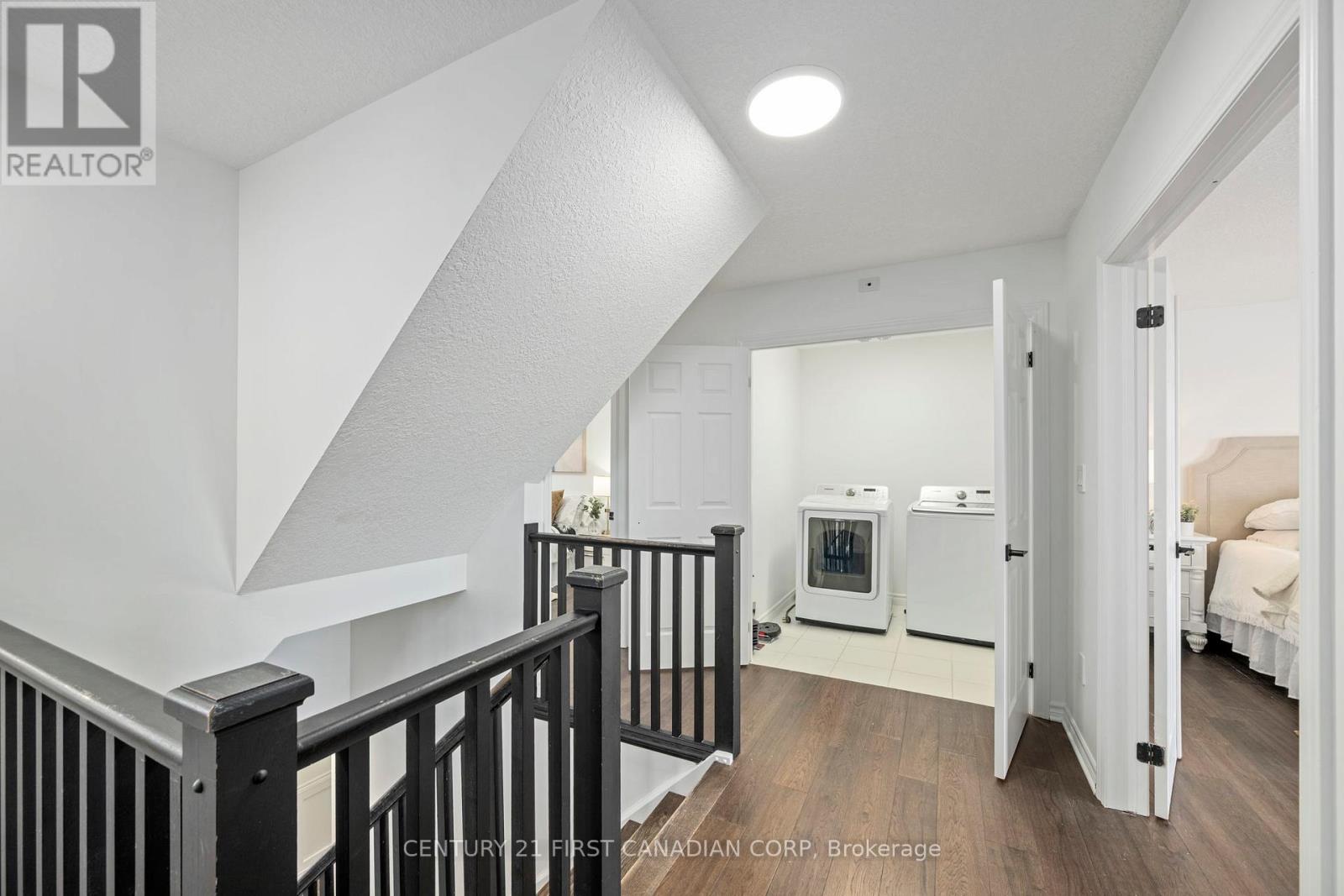 1942 Wateroak Drive, London North, Ontario  N6G 0M7 - Photo 26 - X12574182