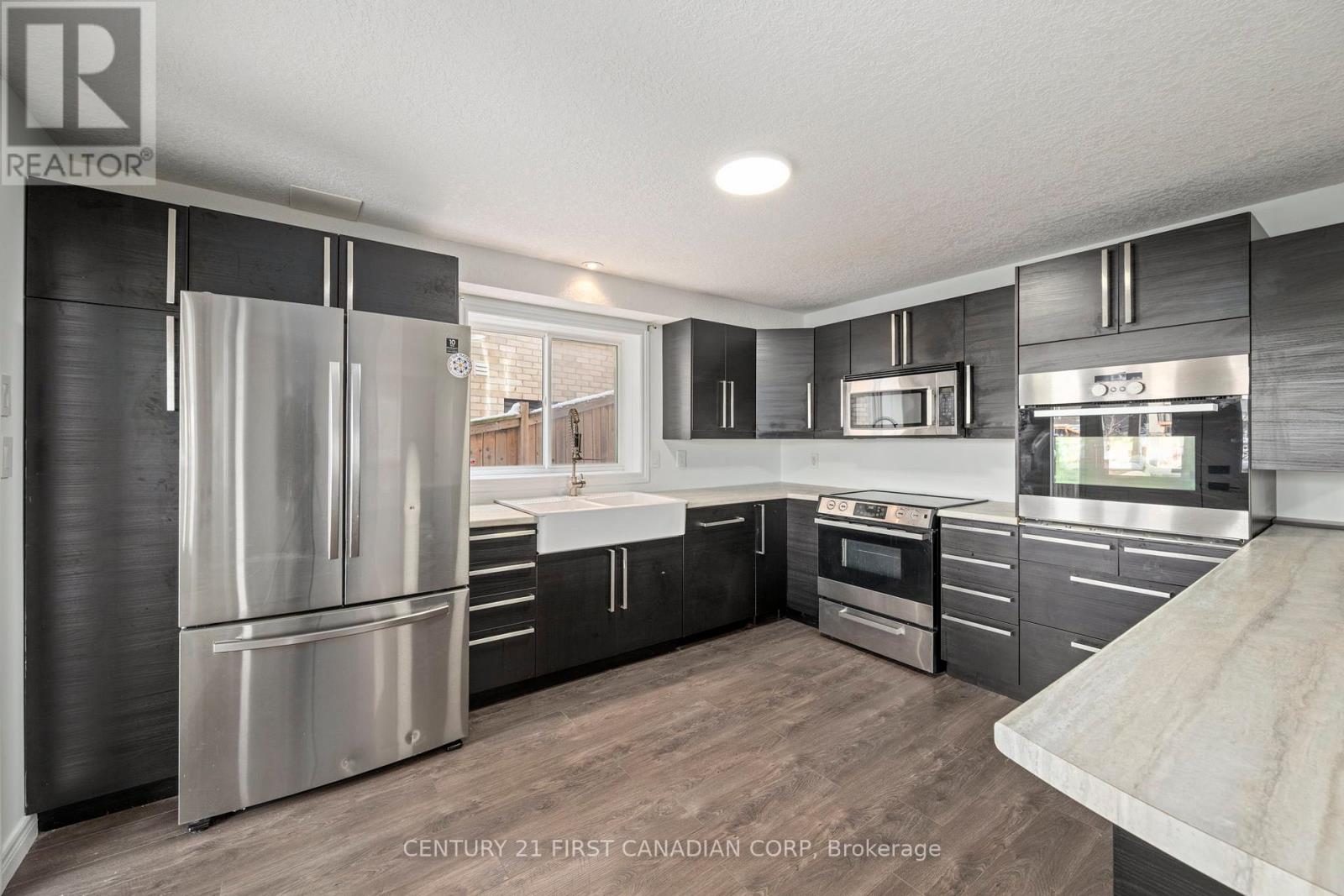 1942 Wateroak Drive, London North, Ontario  N6G 0M7 - Photo 33 - X12574182