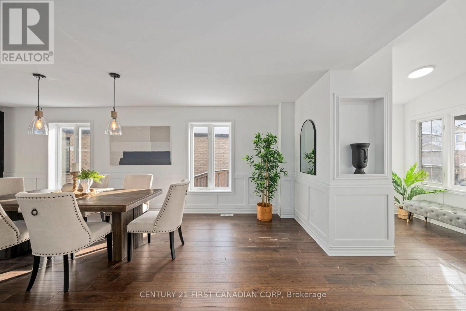 1942 Wateroak Drive, London North, Ontario  N6G 0M7 - Photo 5 - X12574182