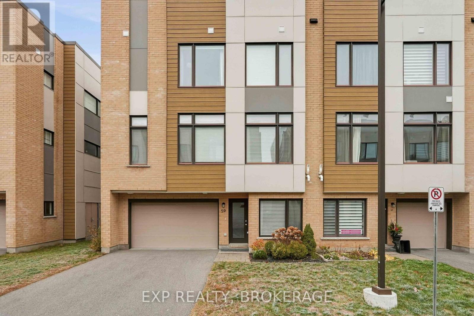 59 CHERRY BLOSSOM PRIVATE, Ottawa, Ontario