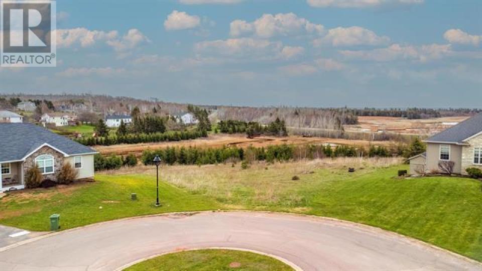 65 Larkspur Street, Stratford, Prince Edward Island  C1B 0H5 - Photo 10 - 202528503