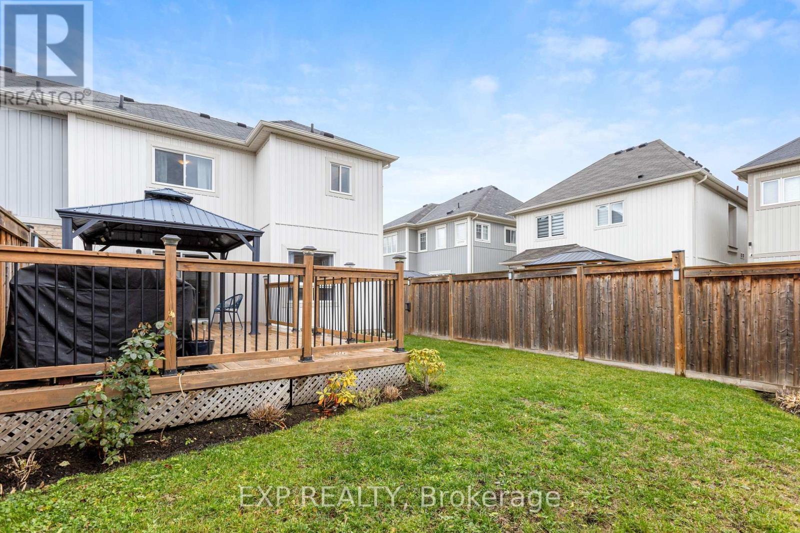 11 Robb Lane, Clarington, Ontario L1C 0P1 - Photo 3 - E12574190